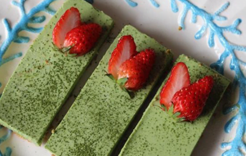 抹茶慕斯怎么做?步驟詳細(xì),好吃又好看的西式甜點(diǎn)